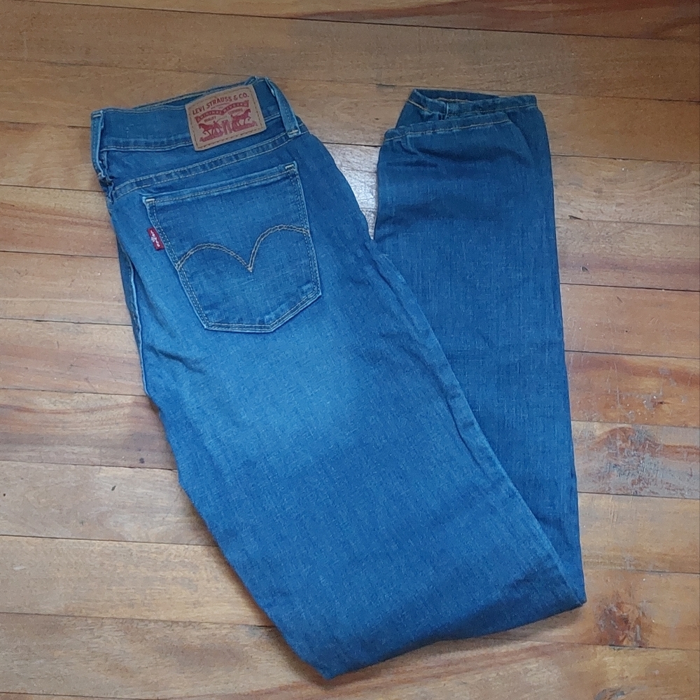 Levi's Women's Classic Blue Denim Jeans
